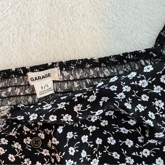 Cropped Top 🖤 worn once! - Picture 3 of 10